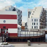 Cool 1-Bed W. Private Terrace