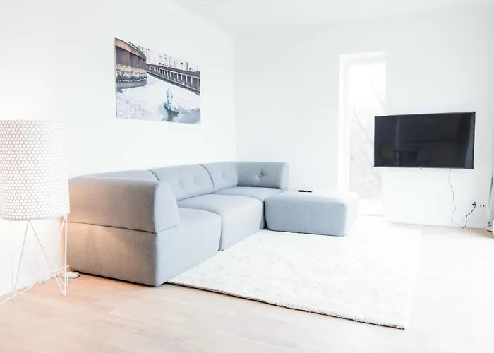 Cool 1-Bed W. Private Terrace
