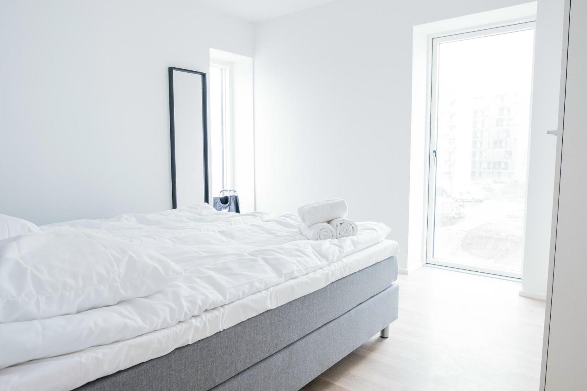 Cool 1-bed W. Private Terrace